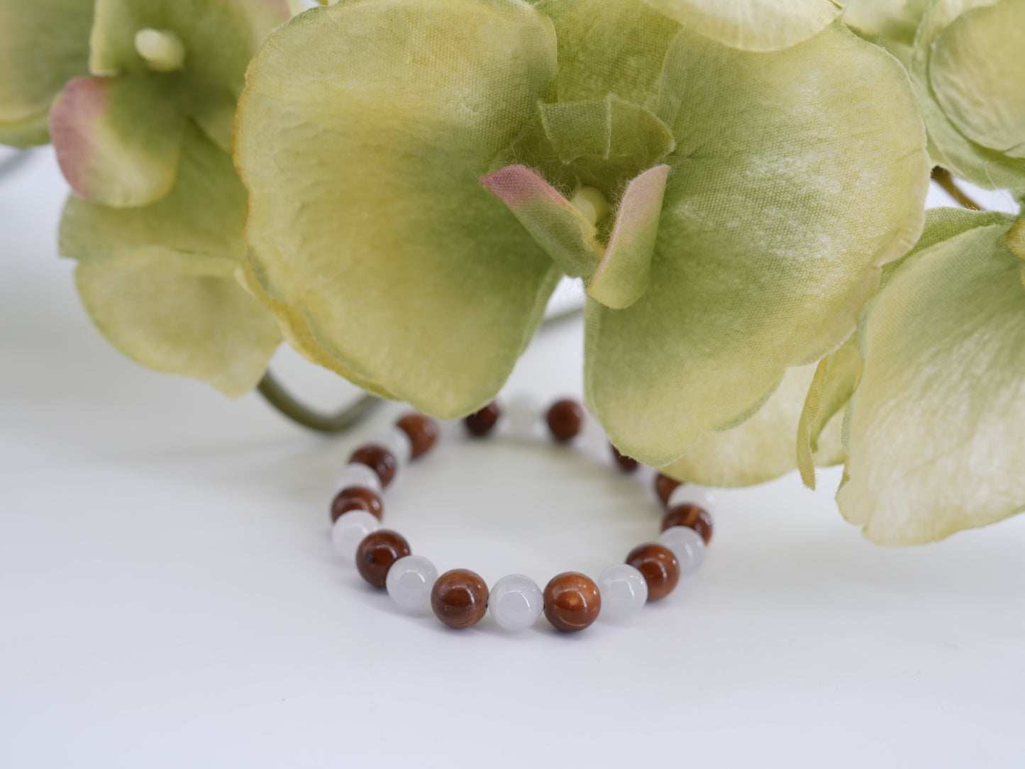 Thuja wood ice white beaded bracelet #J202504030
