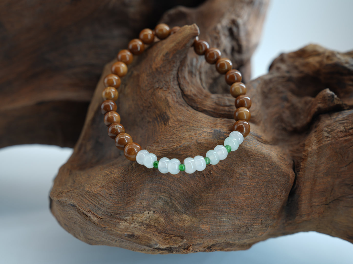 Thuja wood white abacus beaded bracelet #J202504032