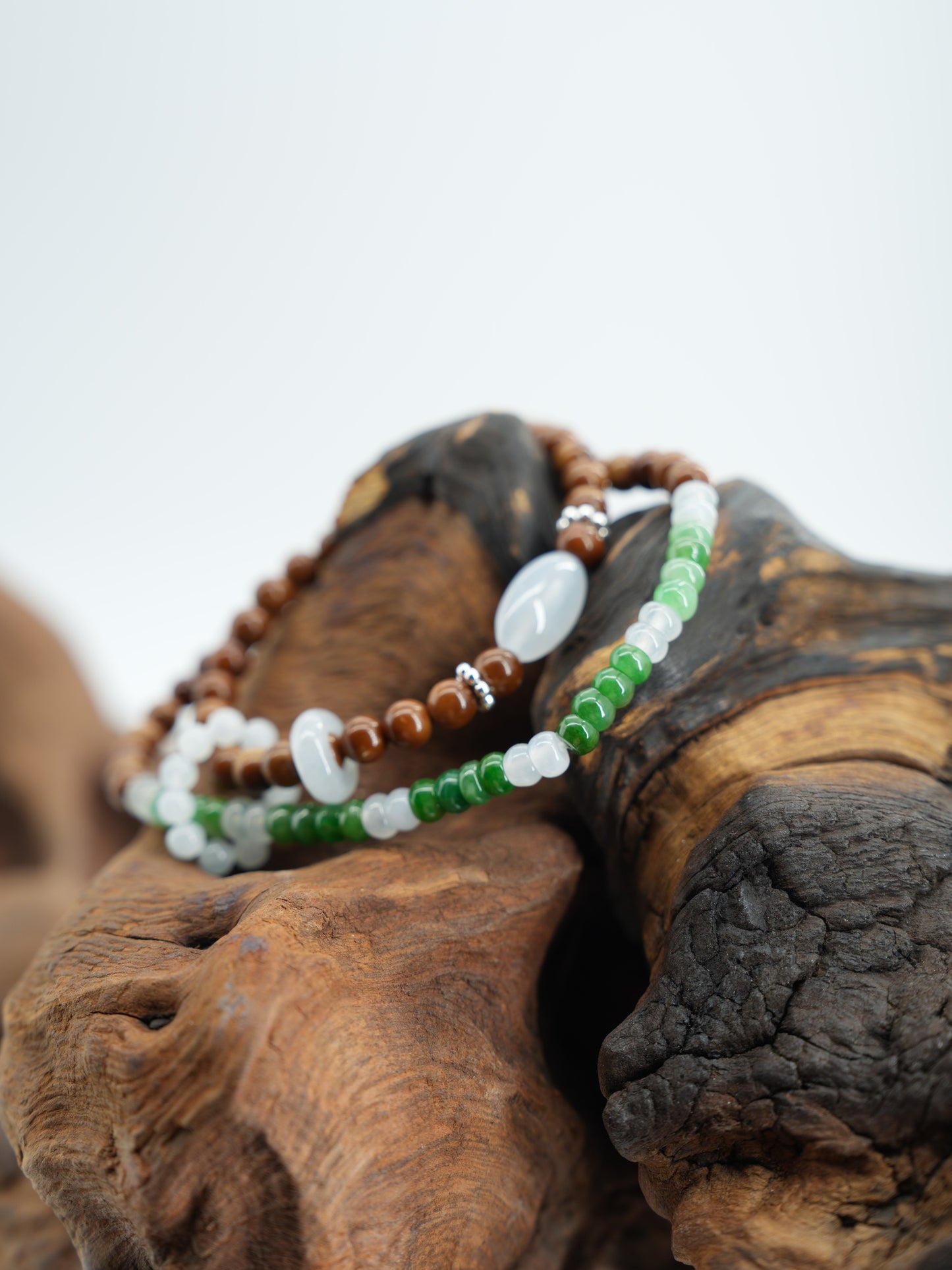 Kuka double string with green and white abacus jadeite bead bracelet #J202601006